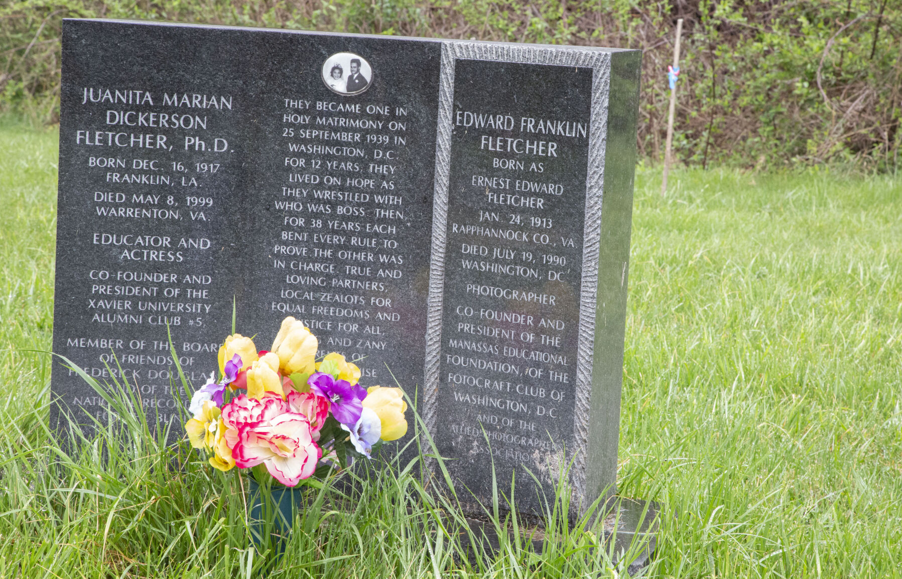 photo_News_ThoroughfareCemetery_FletcherGravestone.jpg